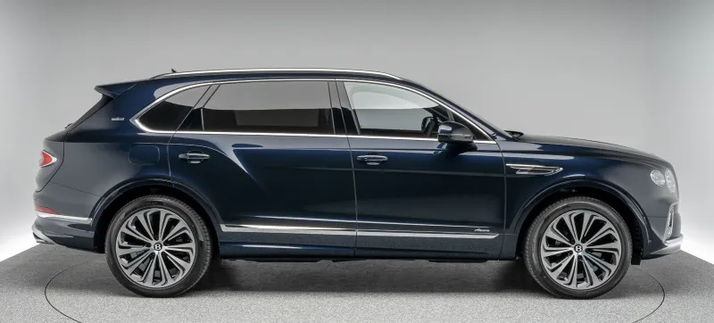 Bentley Bentayga EWB Azure =First Edition= Night Vision Гара Image 2