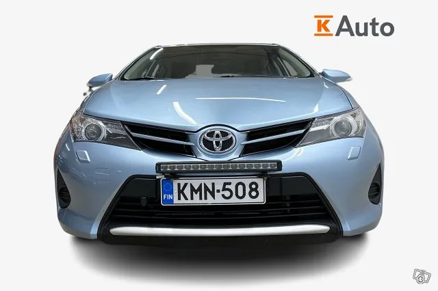 Toyota Auris 1,33 Dual VVT-i Life 5ov * Vetokoukku / lohko+s Image 4