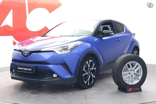 Toyota C-HR 1,8 Hybrid Intense Edition Business - Approved / Image 1